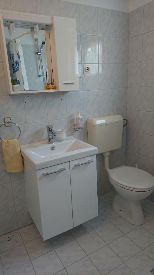 Apartman Kursar Srima Exteriör bild