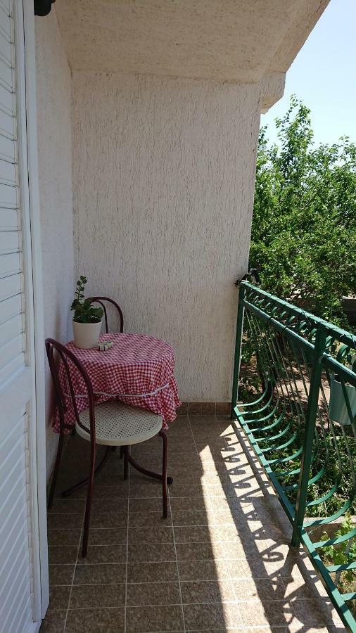 Apartman Kursar Srima Exteriör bild